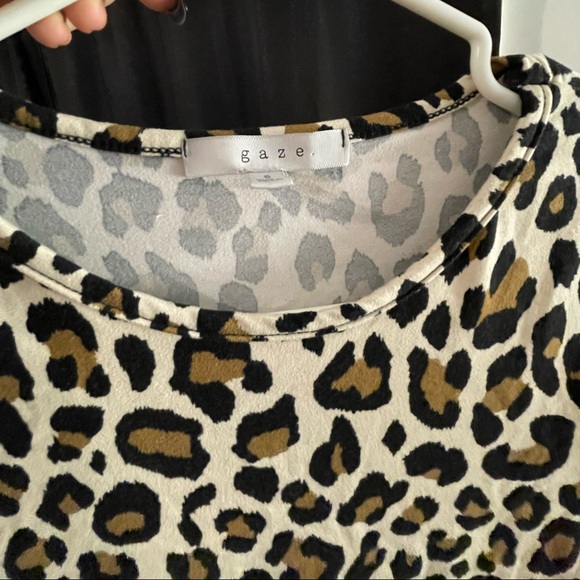 Tons of clothes! Closet clean out :) everything im selling for cheap! - Picture 9 of 15